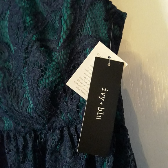 Dress - Picture 5 of 5